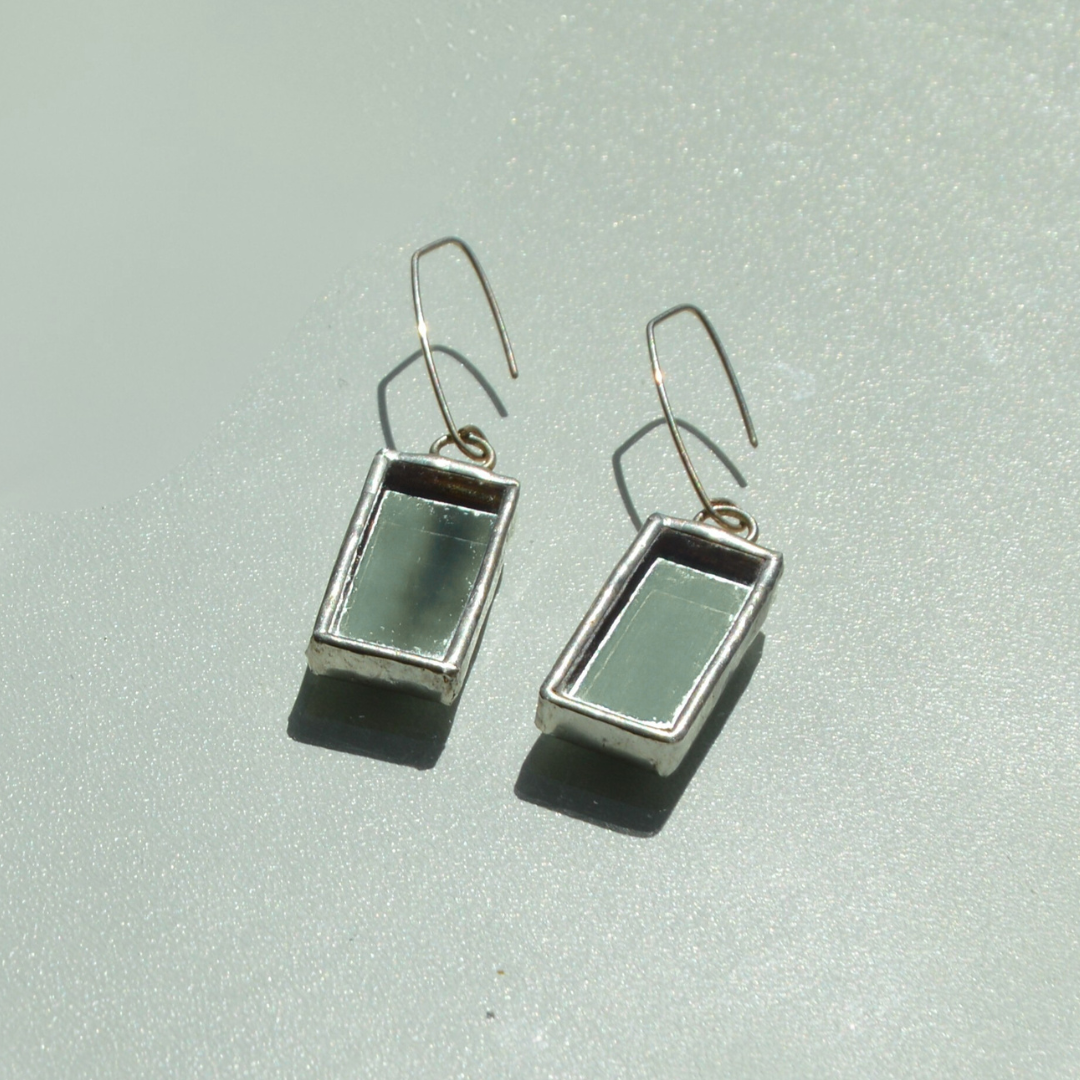 Veidrodiniai auskarai