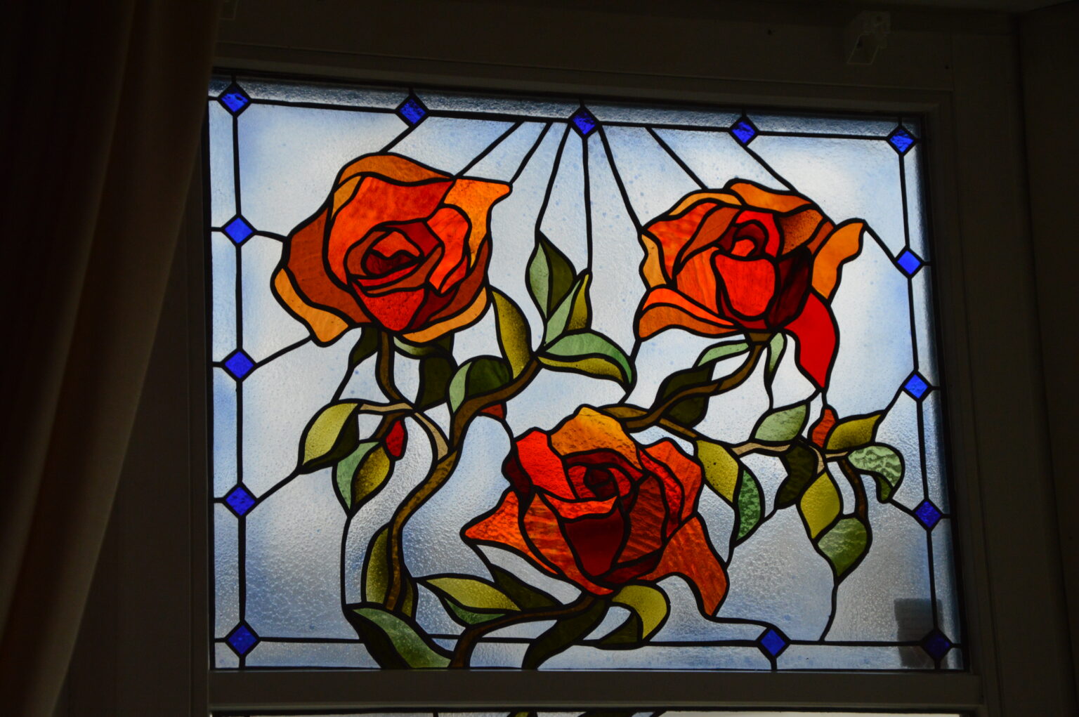 Vitražo projektas 'Rožės ir Irisai'