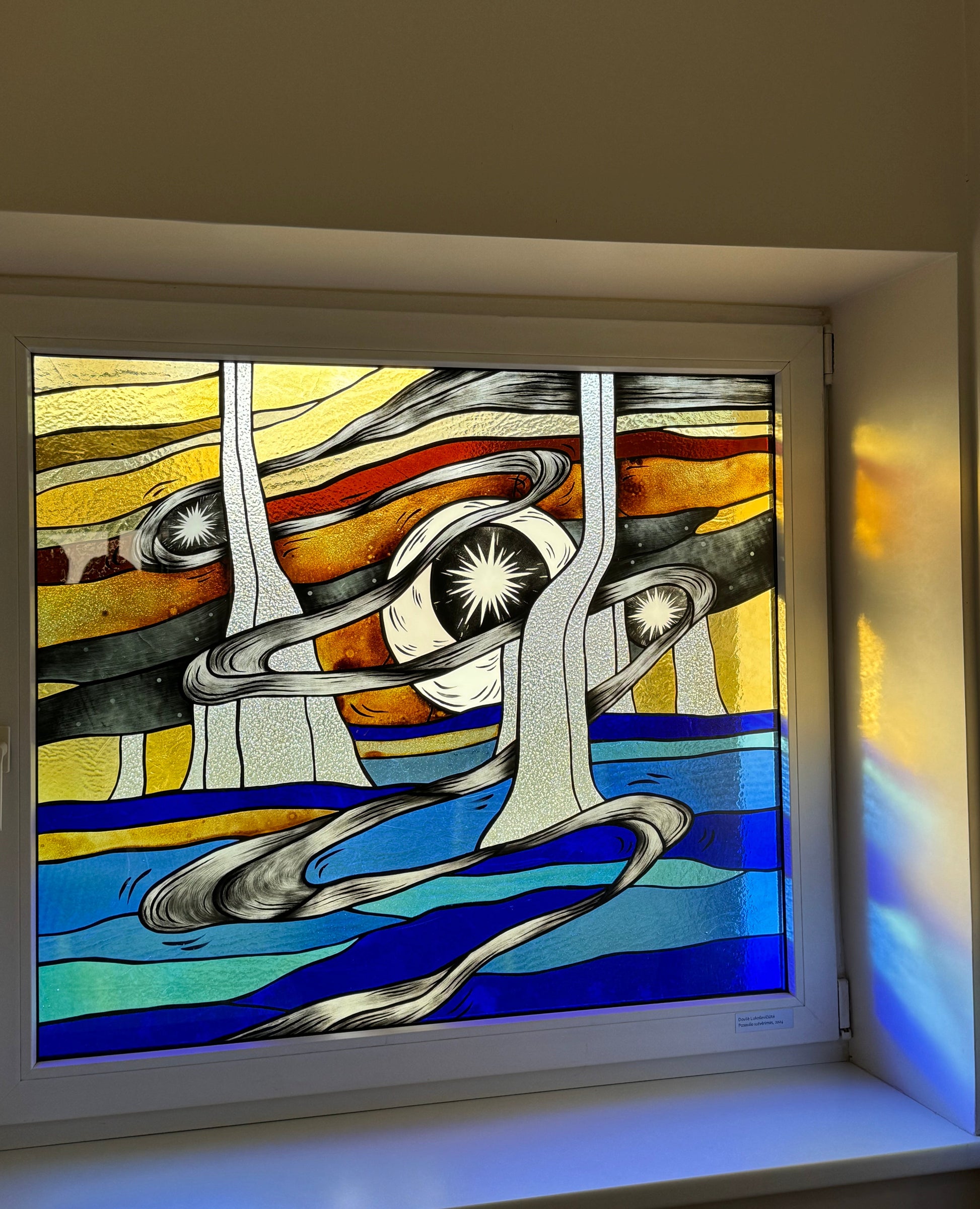 Vitražo projektas 'Pasaulio sutvėrimas'