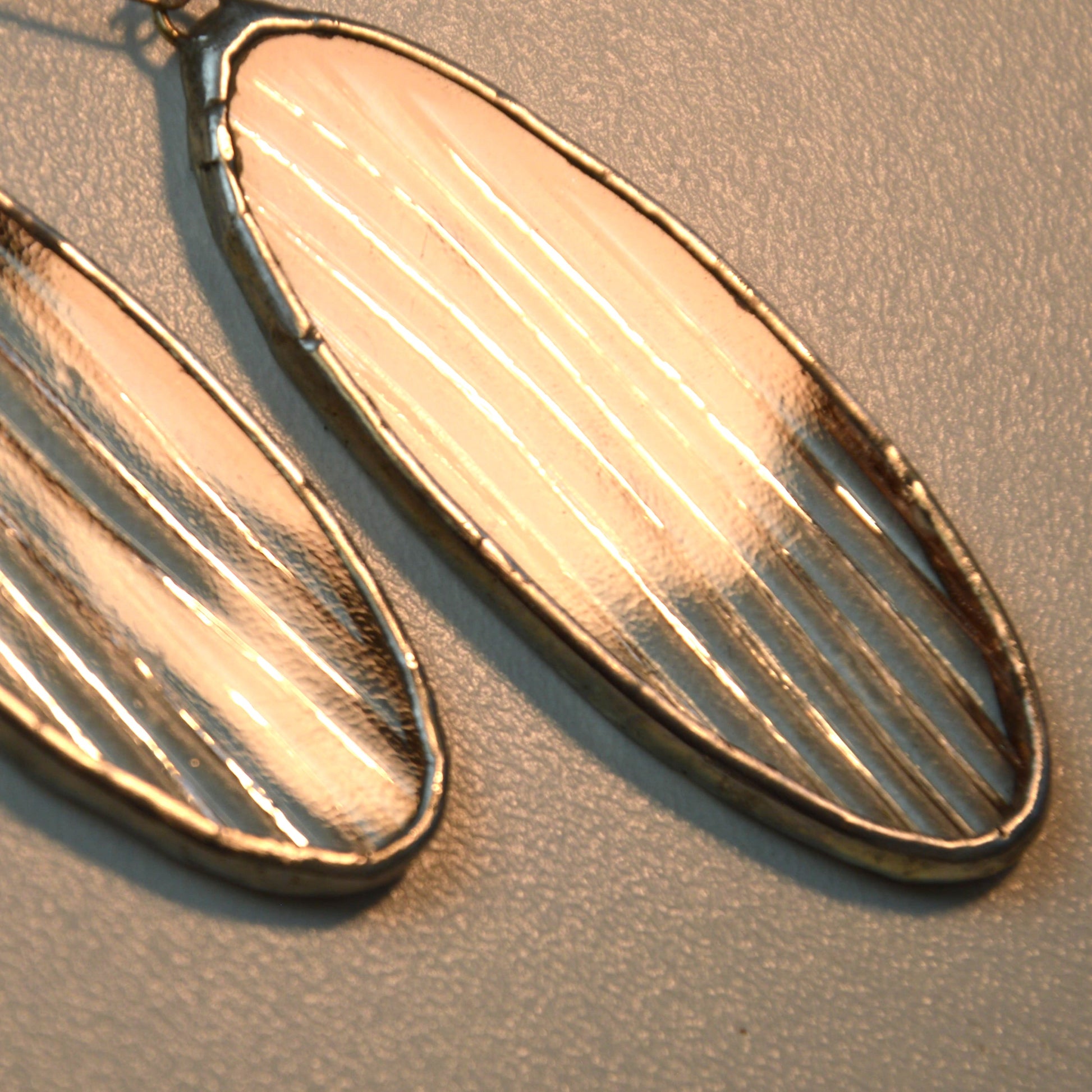 Faktūrinio stiklo auskarai