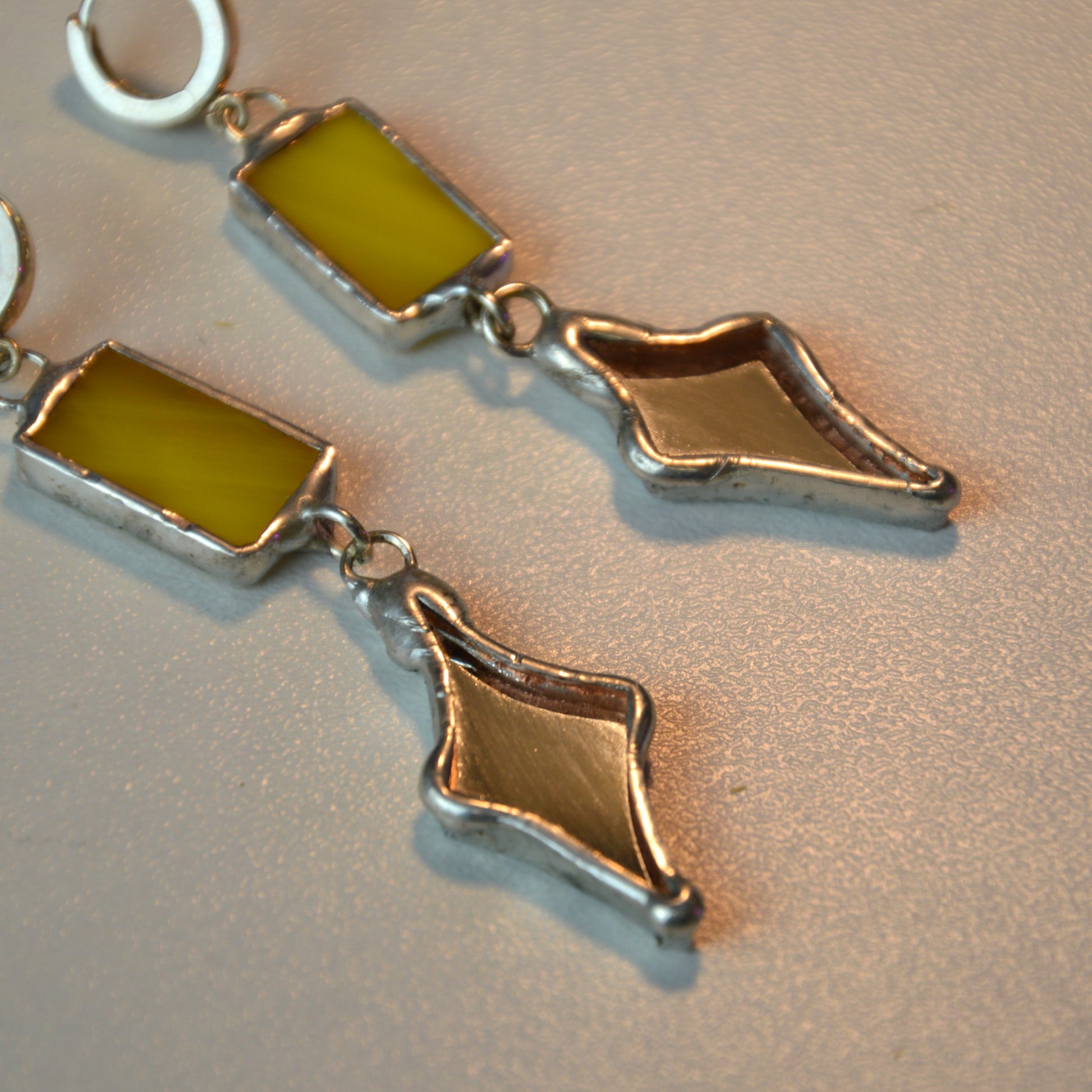 Dviejų dalių stiklo auskarai